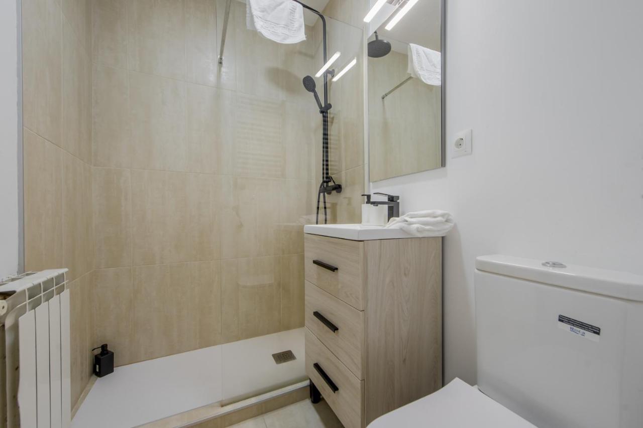 Premium Apt Para 9P En C/Olmo - Centro De Madrid Ngoại thất bức ảnh