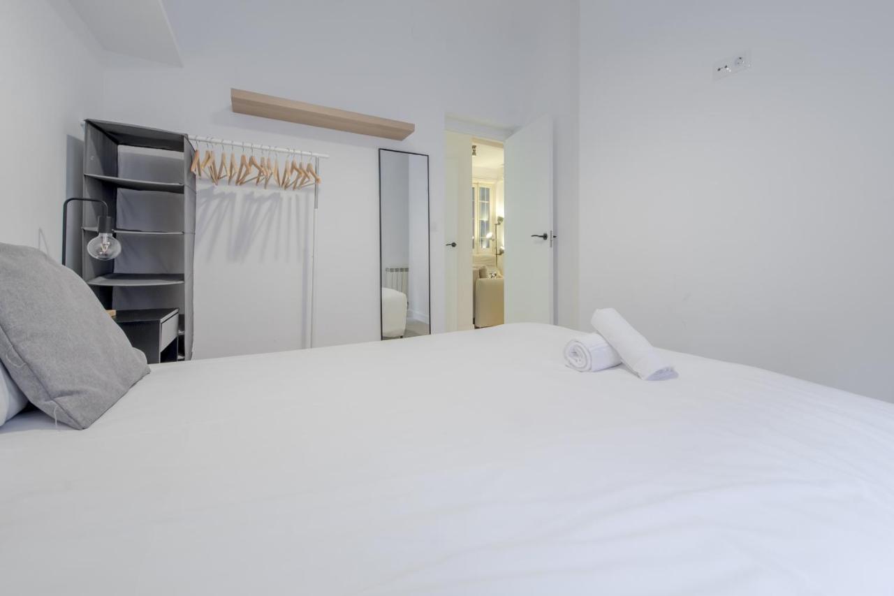 Premium Apt Para 9P En C/Olmo - Centro De Madrid Ngoại thất bức ảnh